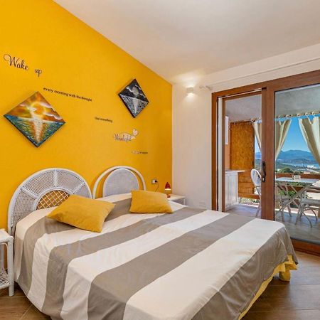 Casa Sharon Appartamento Vista Mare Ad Олбия Екстериор снимка
