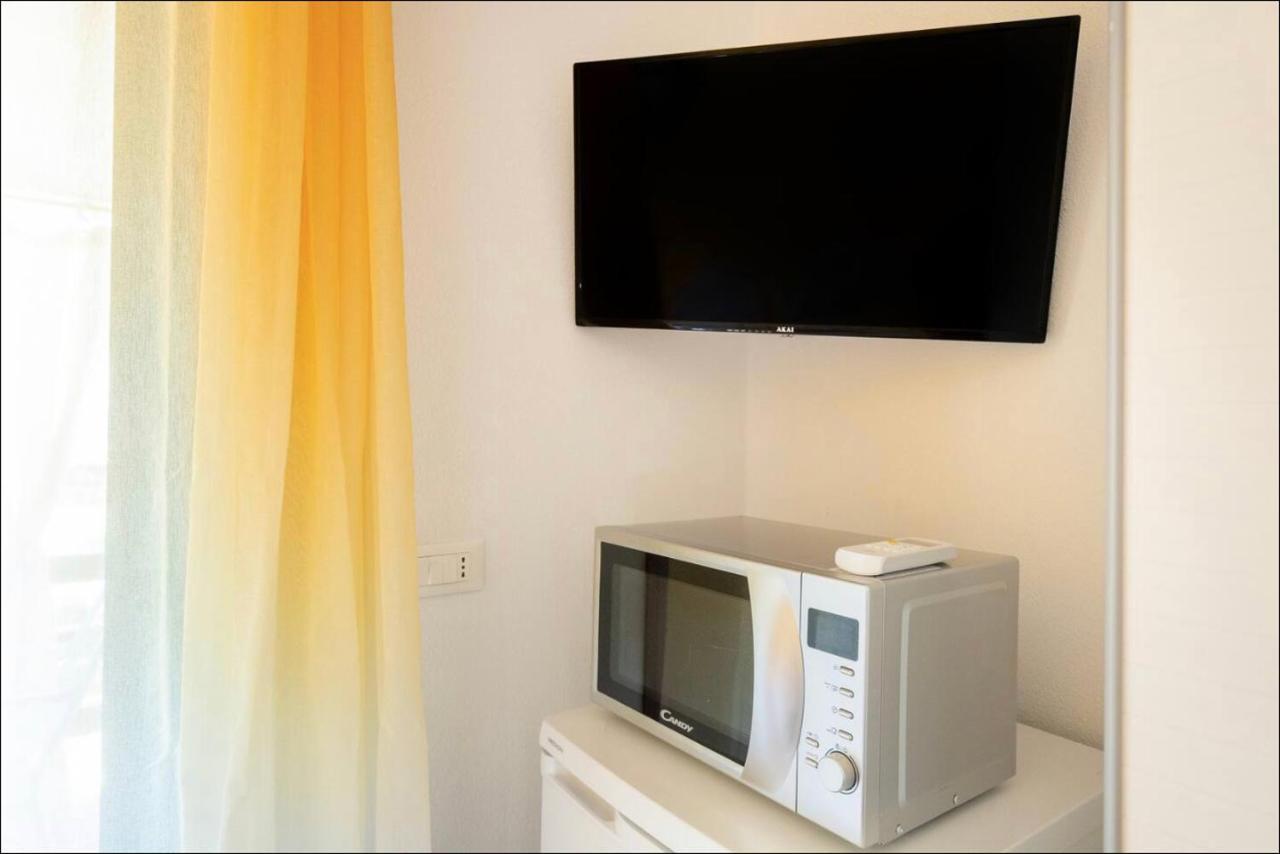 Casa Sharon Appartamento Vista Mare Ad Олбия Екстериор снимка