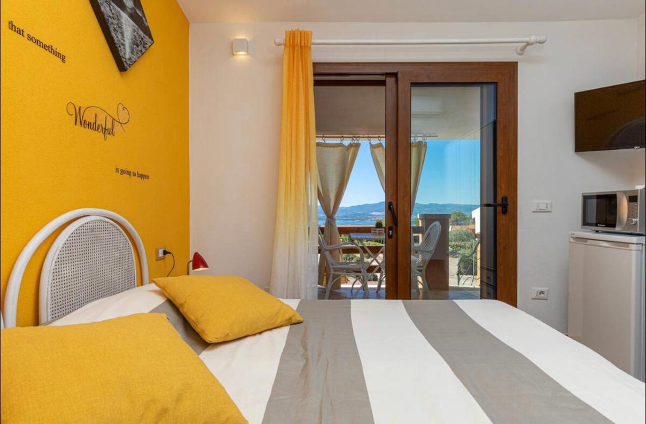 Casa Sharon Appartamento Vista Mare Ad Олбия Екстериор снимка