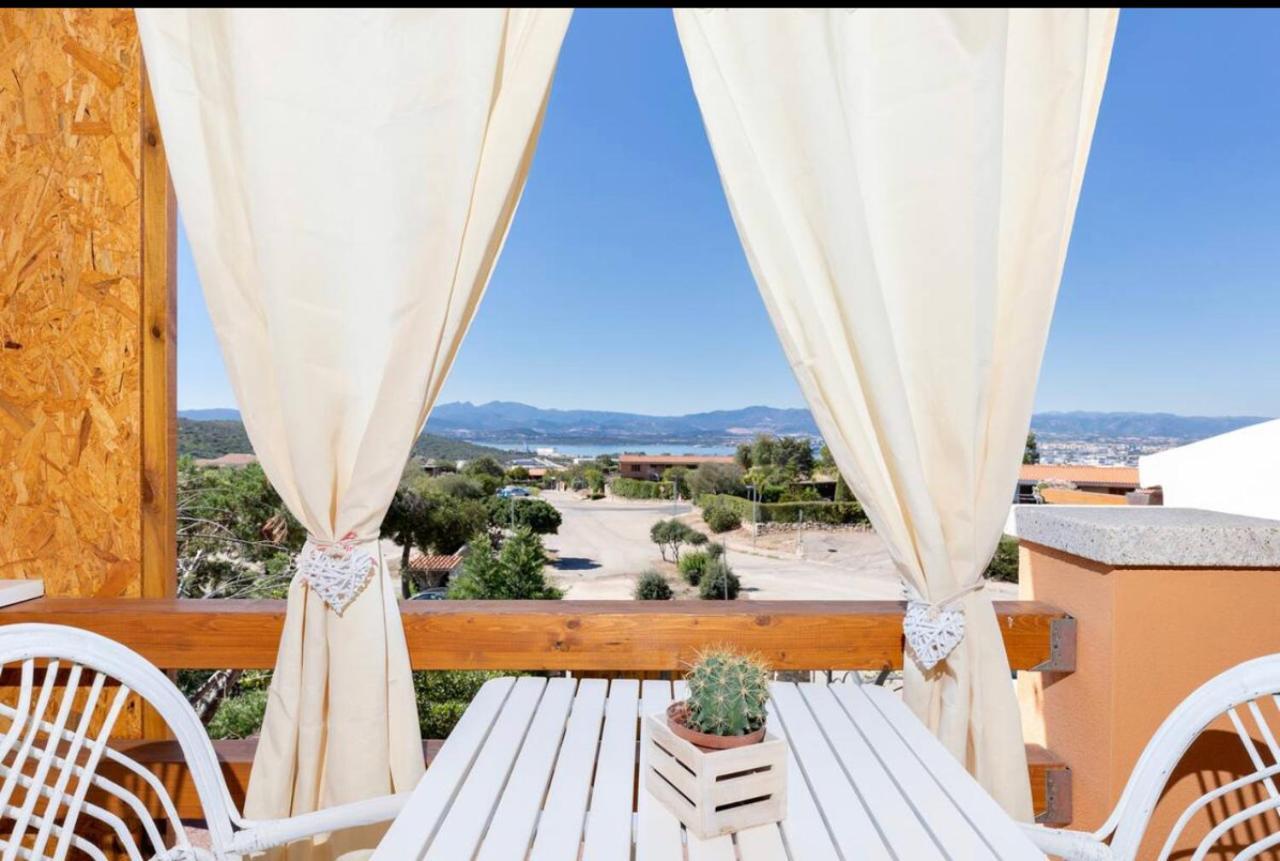 Casa Sharon Appartamento Vista Mare Ad Олбия Екстериор снимка