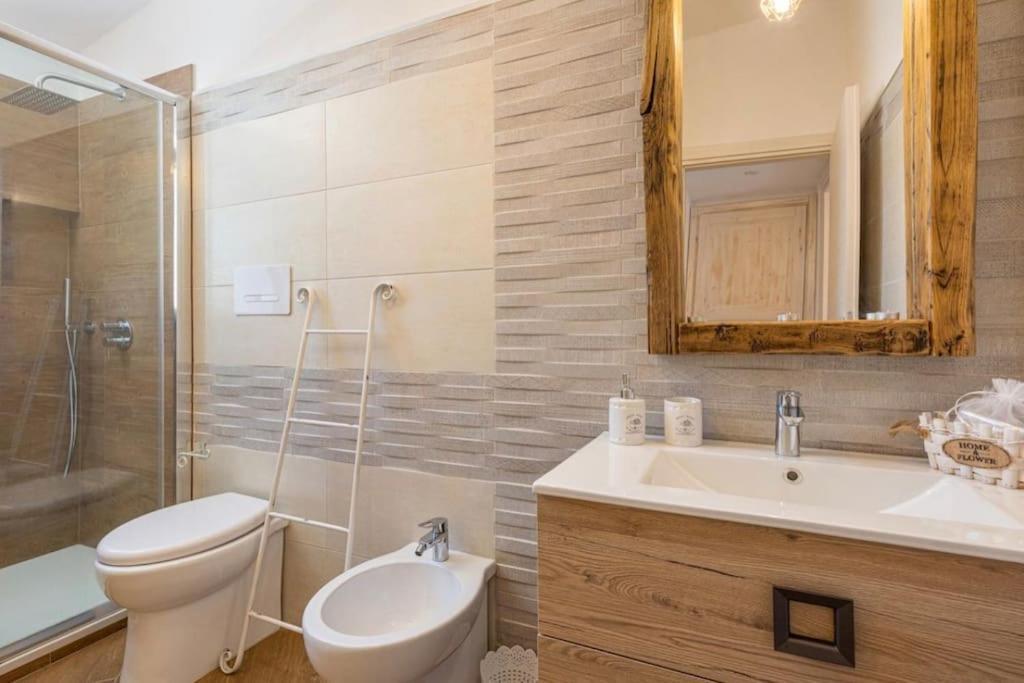 Casa Sharon Appartamento Vista Mare Ad Олбия Екстериор снимка
