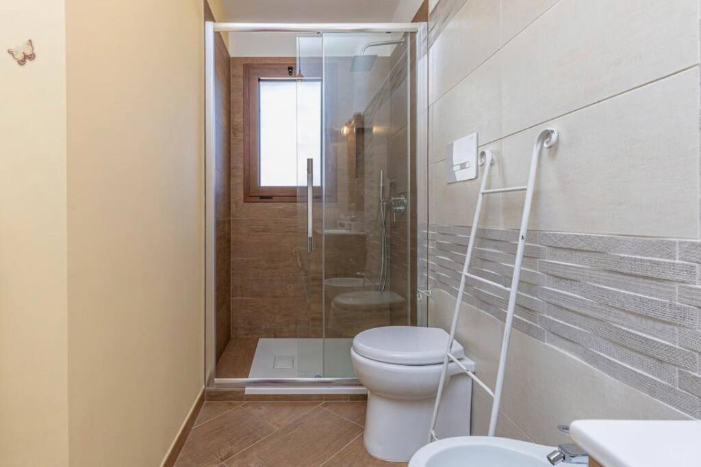 Casa Sharon Appartamento Vista Mare Ad Олбия Екстериор снимка